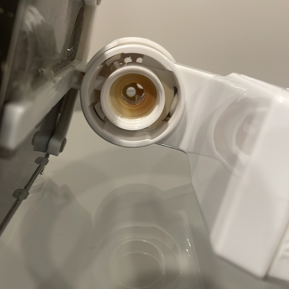 Bath & Body Works Wallflower Plug - Santa Flying Over The Houses - Picture 5 of 8